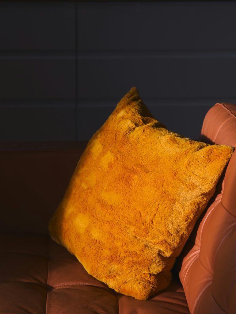 how to clean velvet pillow covers